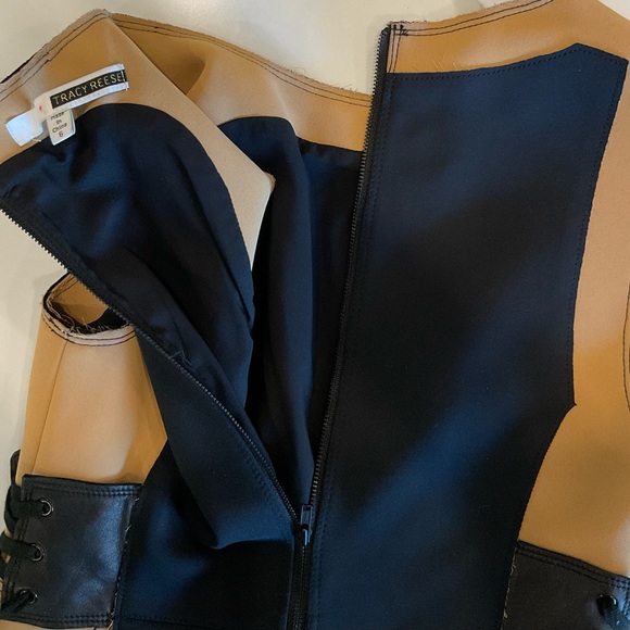 Tracy Reese- Paneled Leather Sheath Dress with adjustable side ties. Women’s 6. - Picture 7 of 9